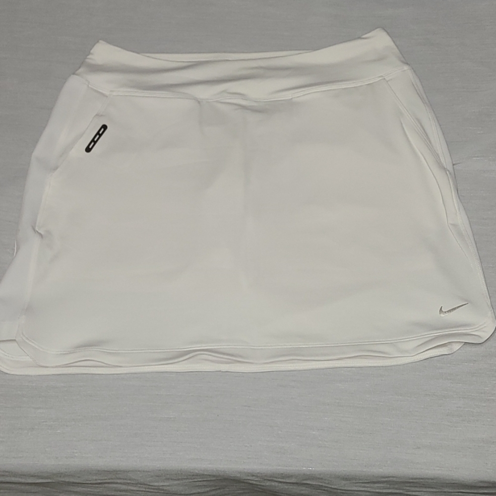 NIKE GOLF Tour Performance Skirt with Spandex Undershorts Size Medium